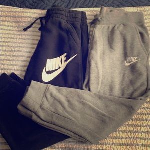 Item sold and delivered! So sorry!!!!